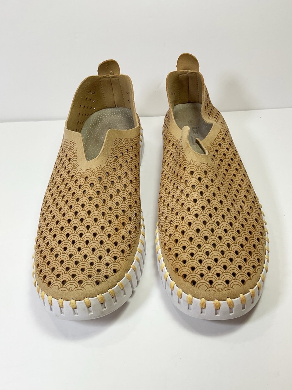 Isle Jacobsen Tulip Slip-On Perforated Casual Sneaker size 41 - Picture 4 of 10